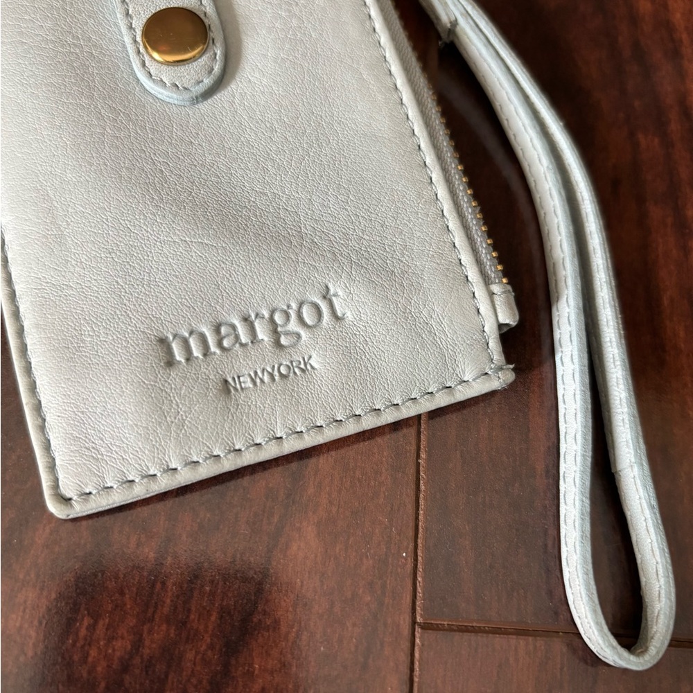 Margot New York Light Aqua Blue Leather Wallet - Picture 3 of 12